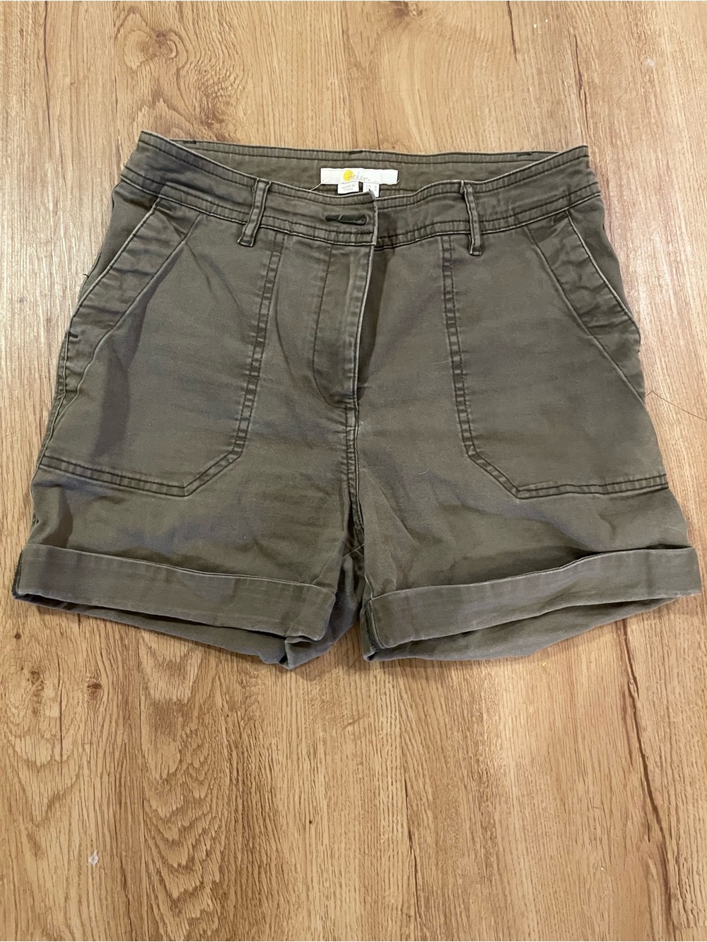 Boden army green shorts, size 4
